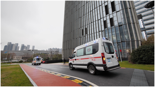 春天會(huì)來(lái)，櫻花會(huì)開(kāi) | 三輛負(fù)壓式救護(hù)車(chē)，第三